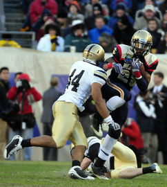 爱游戏-200蝶滑行距离：美选手更擅前段推进，滑蝶游身步